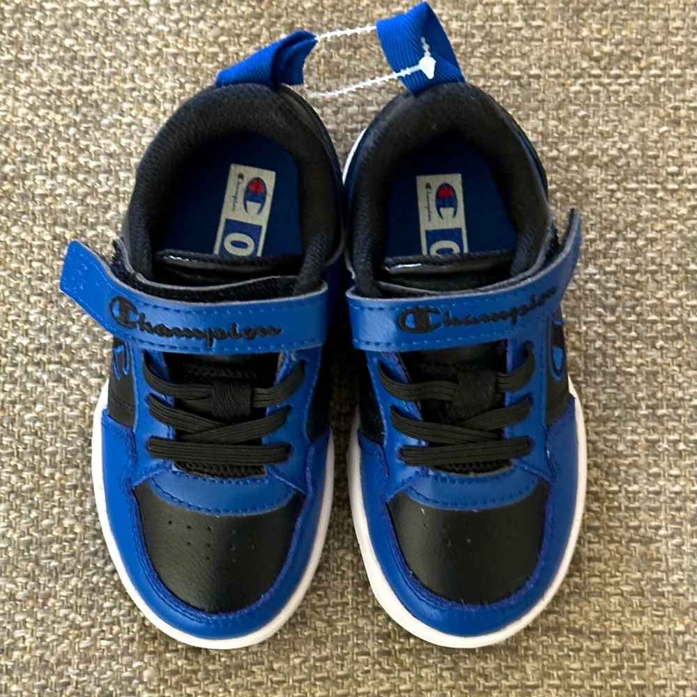 Champion Toddler Leather Shoe Size 7 NWOT